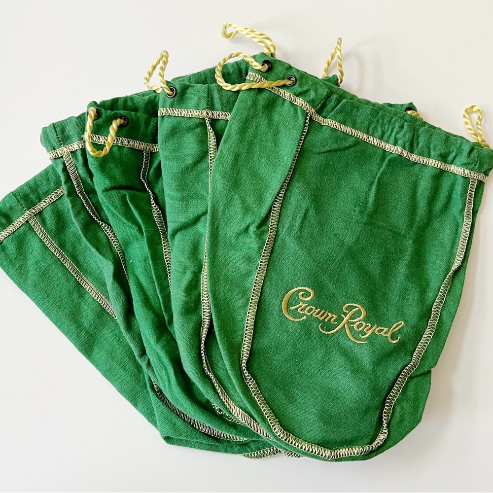 Lot of 10 Crown Royal Medium Size 9" Green Felt Embroidered Drawstring Bags